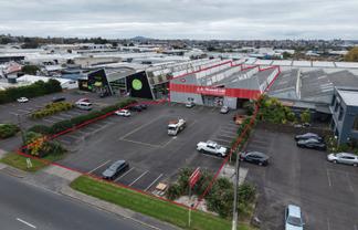 High-profile trade retail - St Johns
