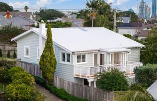 49A Glen Road, Devonport