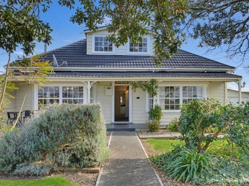 61 River Road, Dargaville