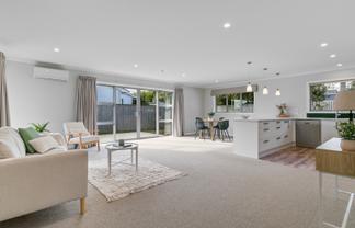 19-2 Kings Drive, Levin