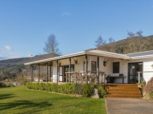 897 Fairdown Road, Denniston