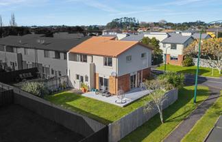2 Elwarth Way, Ranui