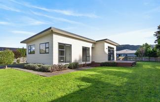 56 Wallace Street, Featherston