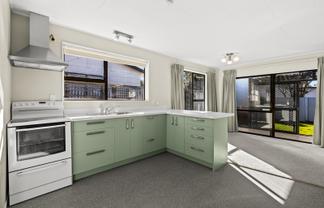 2/307 Charles Street, Saint Leonards
