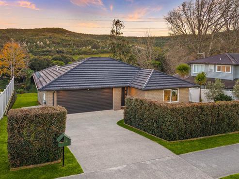 11 Wautaiti Drive, Riverhead