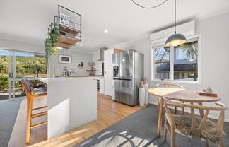 11 Wautaiti Drive, Riverhead