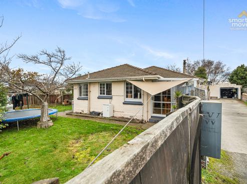 23 Brown Street, Strathern