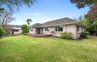 1 Cotswold Avenue, Bishopdale