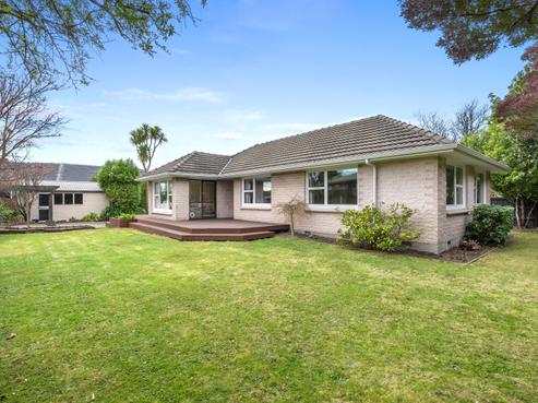 1 Cotswold Avenue, Bishopdale