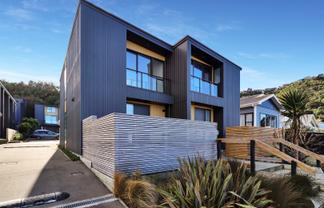 2/20 Trent Street, Island Bay