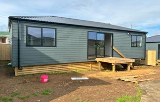 85B Ferguson Road, Otara
