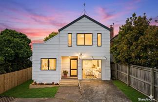 2/523 Glenfield Road, Glenfield