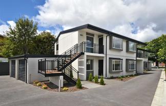 8/153 Hastings Street East, Waltham