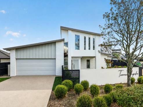 92 Maanihi Drive, Rototuna North