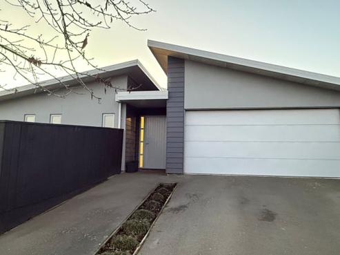 5 Micron Close, Templeton