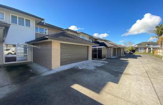 3/10 Salford Crescent, Flat Bush