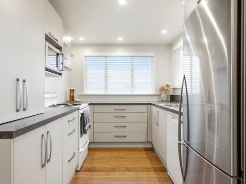 89A Avenue Road, West End
