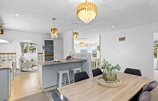 2/259 Major Drive, Kelson