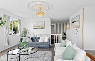 2/259 Major Drive, Kelson