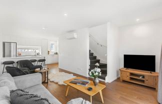37 Helen Jenepher Lane, Mount Wellington
