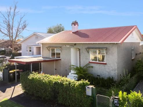 17 West View Road, Westmere