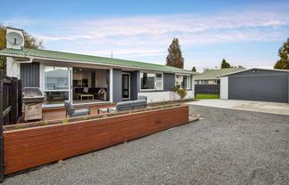 19 Kathleen Crescent, Hornby