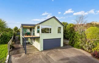 30 Oxley Crescent, Broad Bay