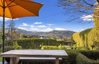 26 City Road, Roslyn