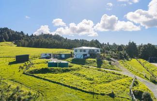 694 Millbrook Road, Waipu