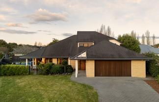 79 Harrowfield Drive, Harrowfield