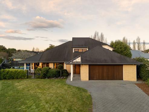 79 Harrowfield Drive, Harrowfield