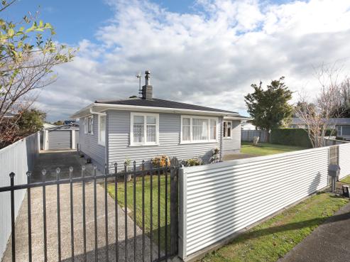 9 Oriana Place, Highbury