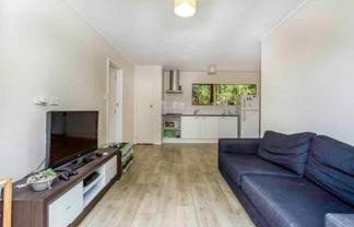 24b Glenfinn Place, Massey