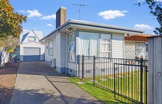 4 Exeter Crescent, Pirimai