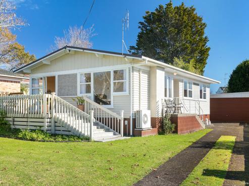 33 Domain Street, Waiuku