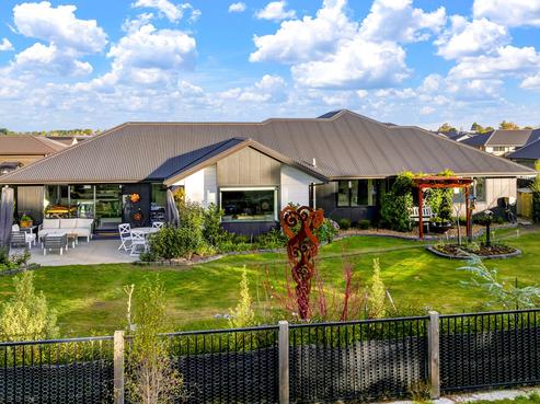 3 Cox Lane, Amberley