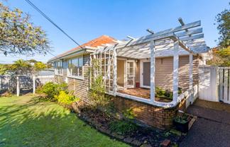 1/13 Wernham Place, Northcote