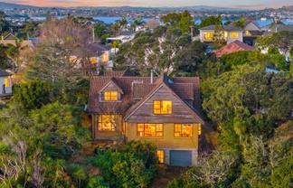 18 Valley Road, Northcote
