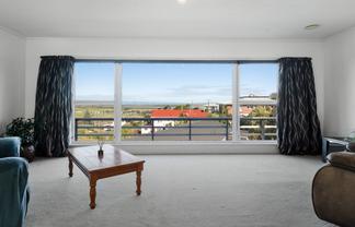 109 Kingsford Place, Thames