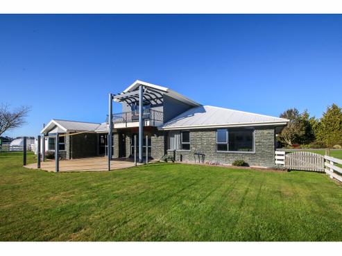 150 Racecourse Road, Allenton