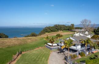 3 Esplanade Rd, Tahawai