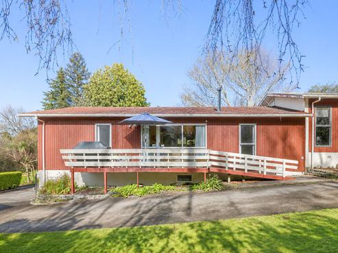 96B Grand Vue Road, Kawaha Point