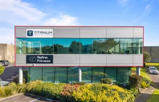Classy 168sqm Albany office, seven car parks