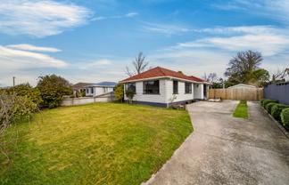 25 Olivine Street, Shirley