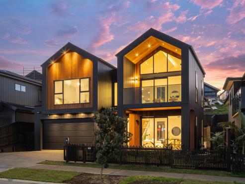 14 Streamview Way, Long Bay