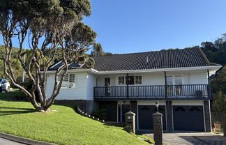 12 Newnham Court, Tawa