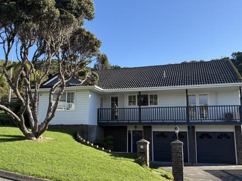 12 Newnham Court, Tawa