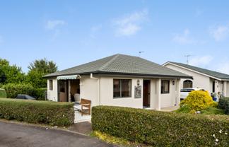 16/8 Cheyne Road, Pyes Pa