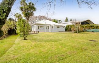 50 Brooklands Road, Brooklands