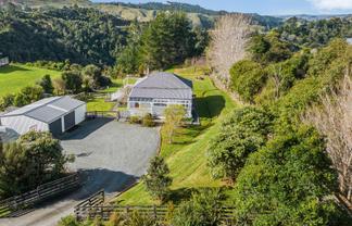 43 J Tolhopf Road, Puhoi